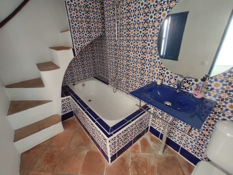 5 bedroom Townhouse for sale in Competa - € 180,000 (Ref: 8589279)