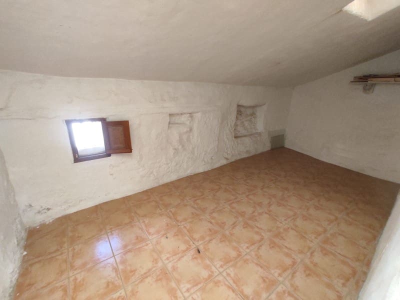5 bedroom Townhouse for sale in Competa - € 180,000 (Ref: 8589279)