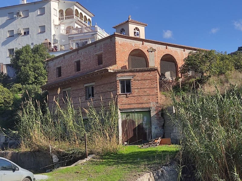 Finca/Country House for sale in Archez with garage - € 100,000 (Ref: 8641005)