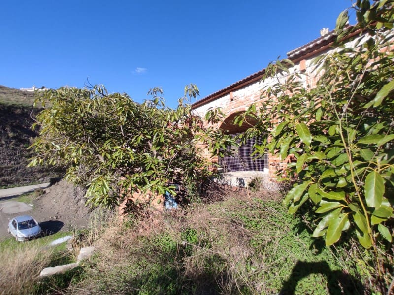 Finca/Country House for sale in Archez with garage - € 100,000 (Ref: 8641005)