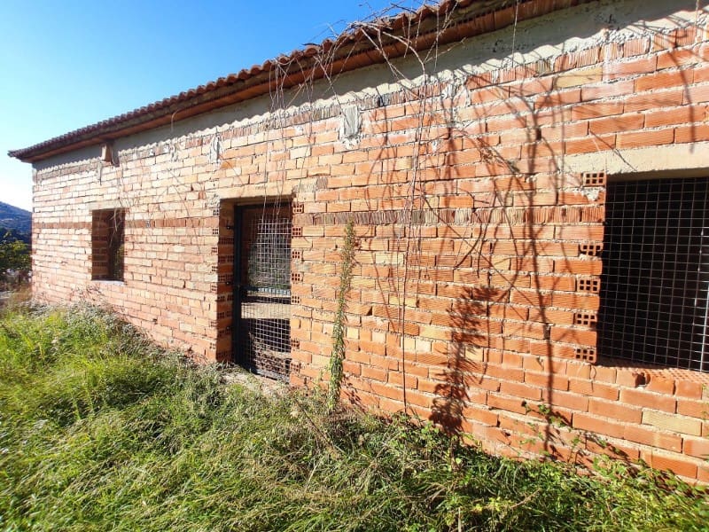 Finca/Country House for sale in Archez with garage - € 100,000 (Ref: 8641005)