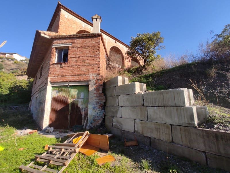 Finca/Country House for sale in Archez with garage - € 100,000 (Ref: 8641005)
