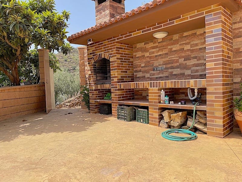 2 soveværelse Byhus til leje i Sayalonga - € 1.050 (Ref: 8729941)