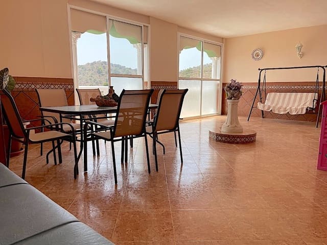 2 camera da letto Casa da affittare in Sayalonga - 1.050 € (Rif: 8729941)