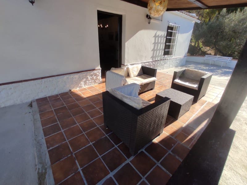 2 soveværelse Finca/Landehus til leje i Sayalonga - € 1.400 (Ref: 8737658)