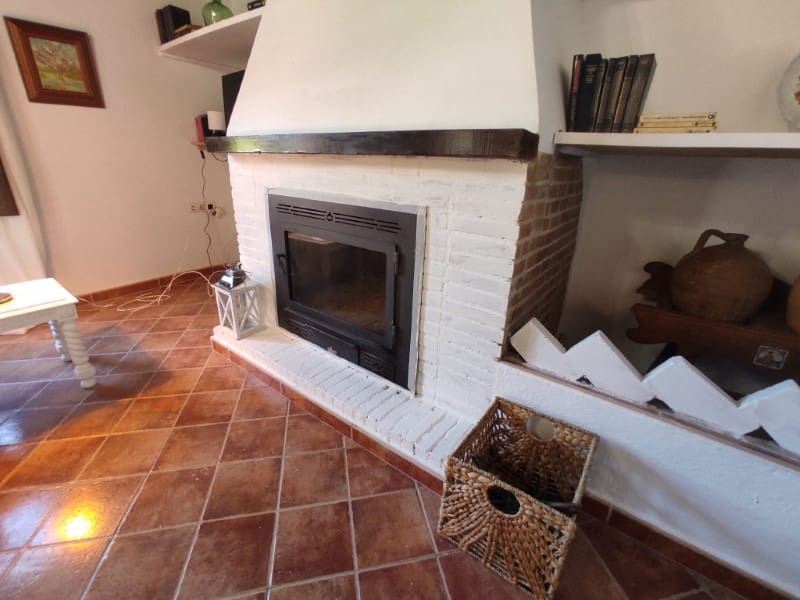 2 soveværelse Finca/Landehus til leje i Sayalonga - € 1.400 (Ref: 8737658)