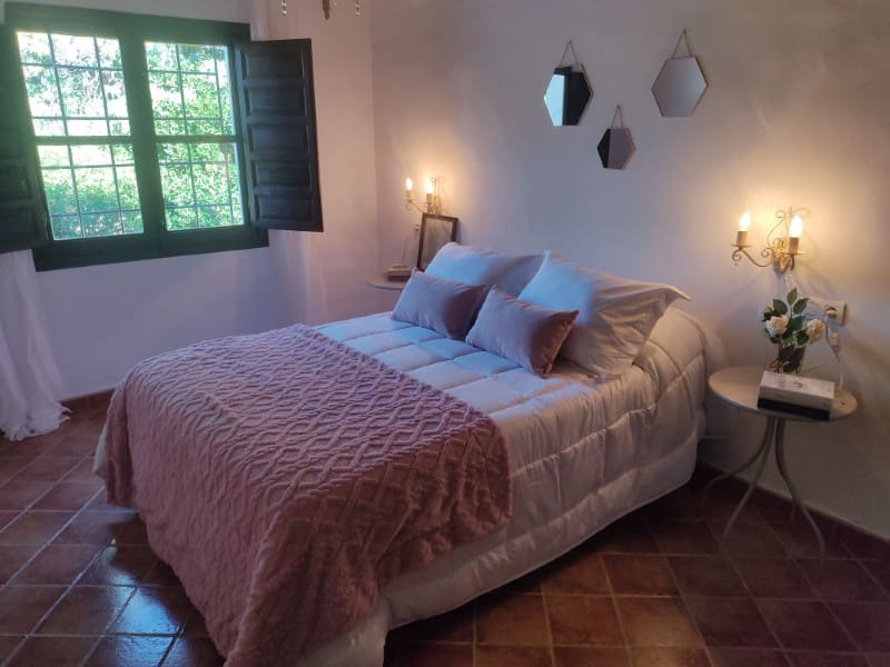 2 soveværelse Finca/Landehus til leje i Sayalonga - € 1.400 (Ref: 8737658)