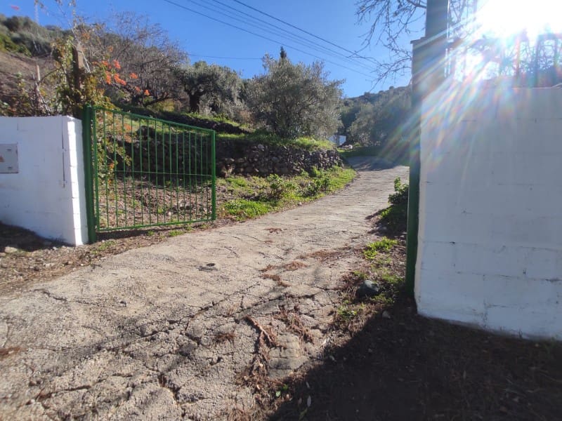 2 soveværelse Finca/Landehus til leje i Sayalonga - € 1.400 (Ref: 8737658)