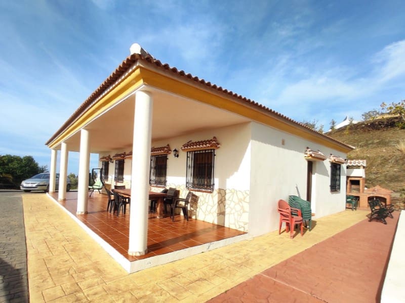 4 slaapkamer Finca/Landhuis te huur in Sayalonga - € 1.600 (Ref: 8834684)