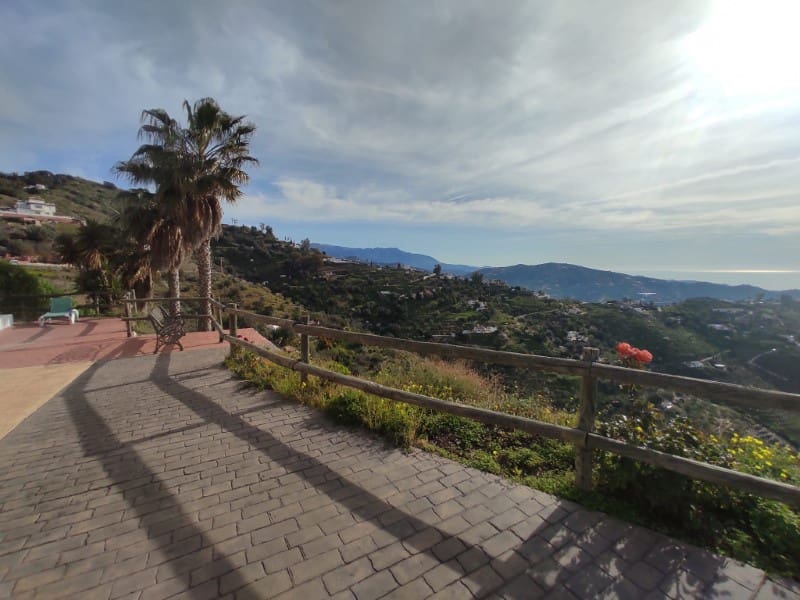 4 slaapkamer Finca/Landhuis te huur in Sayalonga - € 1.600 (Ref: 8834684)