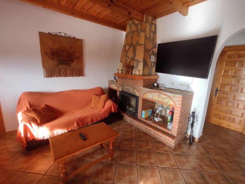 4 slaapkamer Finca/Landhuis te huur in Sayalonga - € 1.600 (Ref: 8834684)