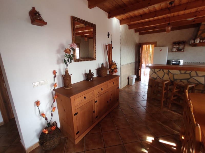 4 slaapkamer Finca/Landhuis te huur in Sayalonga - € 1.600 (Ref: 8834684)