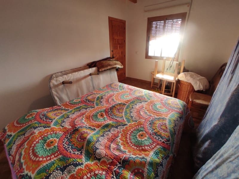 4 slaapkamer Finca/Landhuis te huur in Sayalonga - € 1.600 (Ref: 8834684)