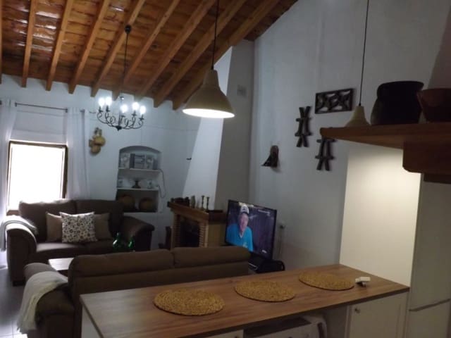 3 bedroom Finca/Country House for rent in Cómpeta with pool - € 1,200 (Ref: 8900600)