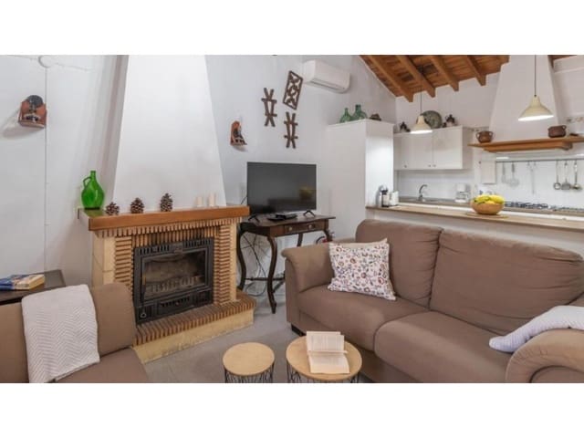 3 bedroom Finca/Country House for rent in Cómpeta with pool - € 1,200 (Ref: 8900600)