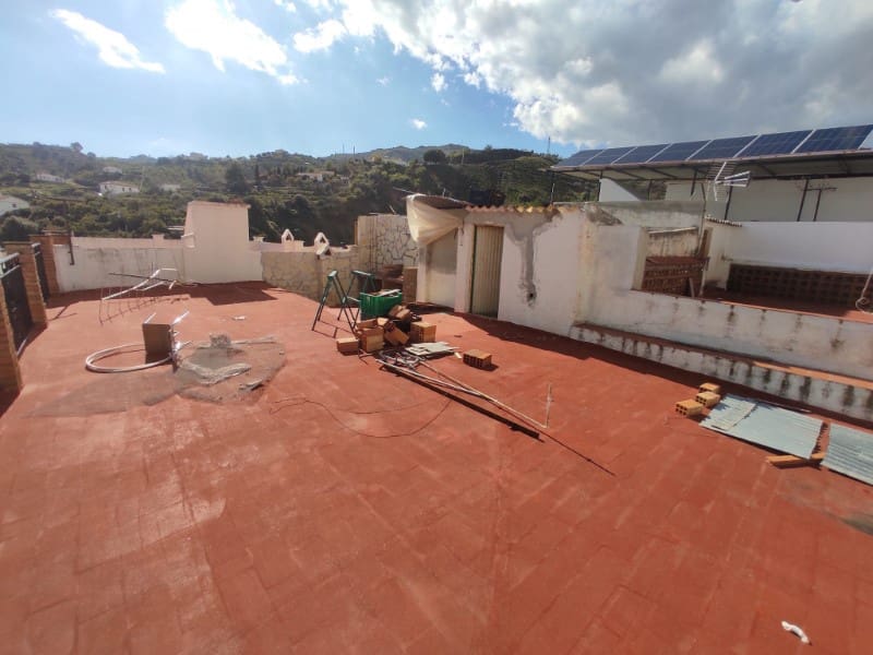 4 bedroom Townhouse for sale in Archez - € 175,000 (Ref: 9069134)