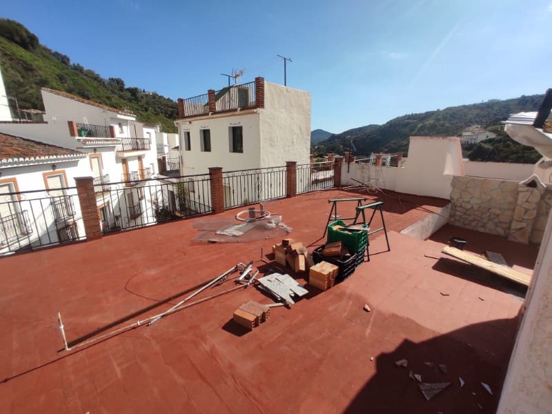 4 bedroom Townhouse for sale in Archez - € 175,000 (Ref: 9069134)
