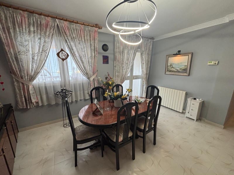 4 bedroom Townhouse for sale in Competa with pool - € 649,000 (Ref: 9528445)