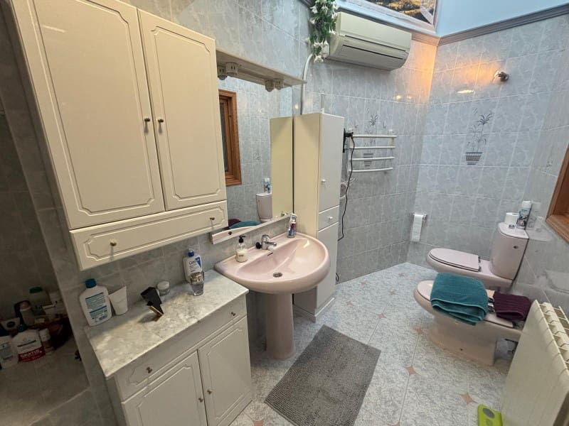 4 bedroom Townhouse for sale in Competa with pool - € 649,000 (Ref: 9528445)