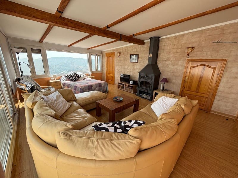 4 bedroom Townhouse for sale in Competa with pool - € 649,000 (Ref: 9528445)