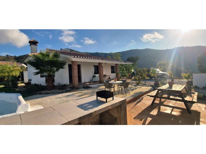 3 soveværelse Finca/Landehus til salg i Arenas med garage - € 349.500 (Ref: 9534092)