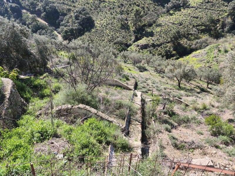 6 sypialnia Finka/Dom wiejski na sprzedaż w Competa - 105 000 € (Ref: 9634569)