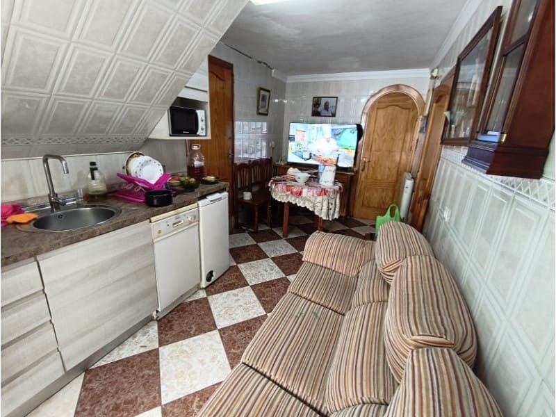 5 bedroom Townhouse for sale in Competa - € 157,000 (Ref: 9696332)