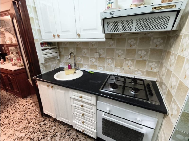 5 bedroom Townhouse for sale in Competa - € 157,000 (Ref: 9696332)