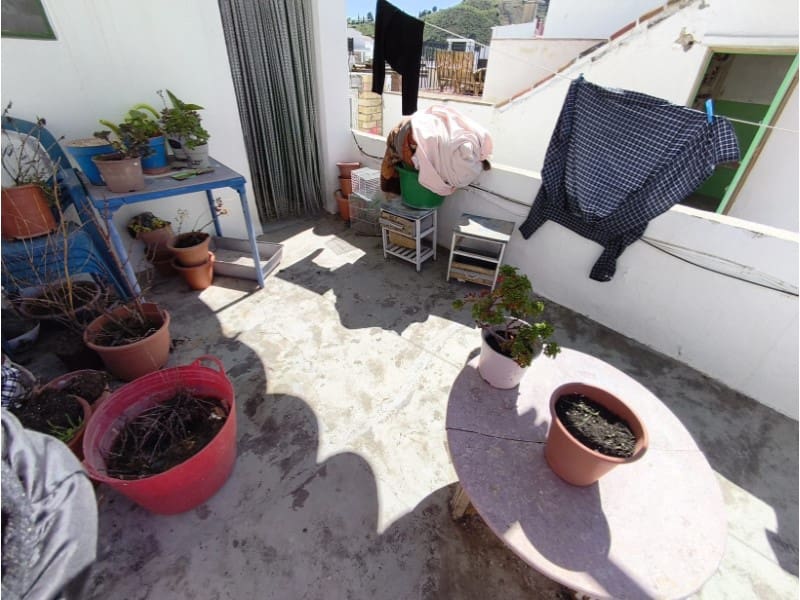 5 bedroom Townhouse for sale in Competa - € 157,000 (Ref: 9696332)