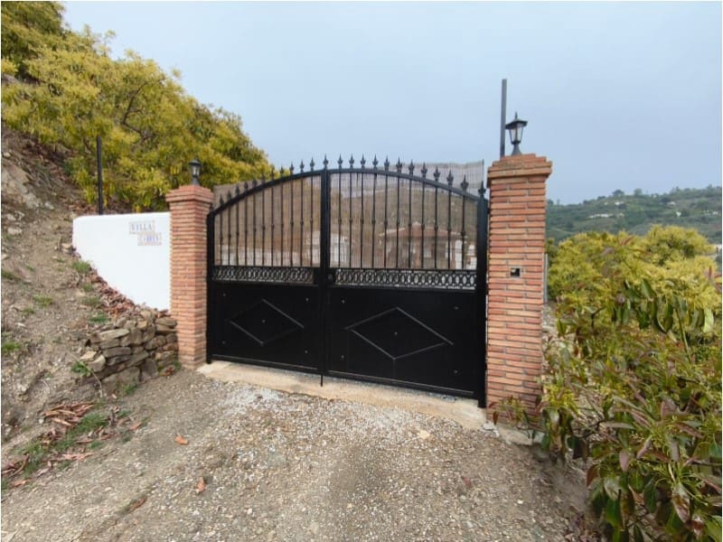 2 soverom Finca/Herregård til leie i Competa med svømmebasseng garasje - € 1 350 (Ref: 9797017)