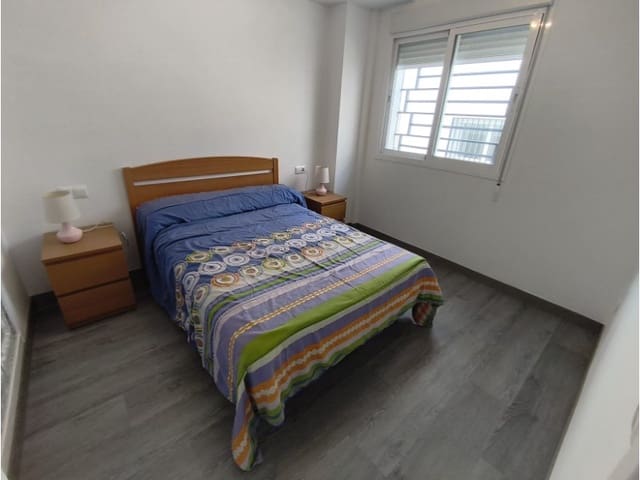 1 sovrum Lägenhet att hyra i Cómpeta - 600 € (Ref: 9808307)