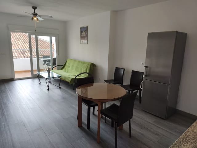 1 sovrum Lägenhet att hyra i Cómpeta - 600 € (Ref: 9808307)