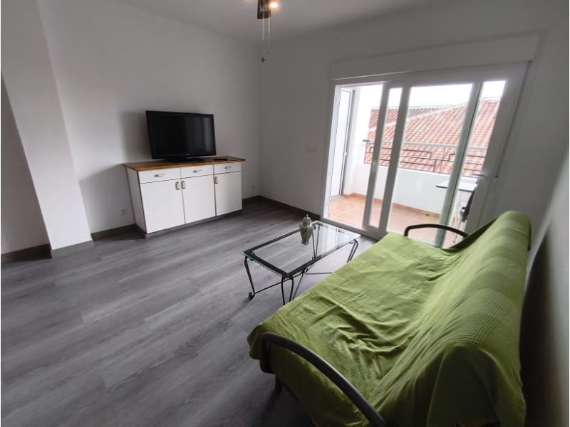 1 sovrum Lägenhet att hyra i Competa - 600 € (Ref: 9808307)