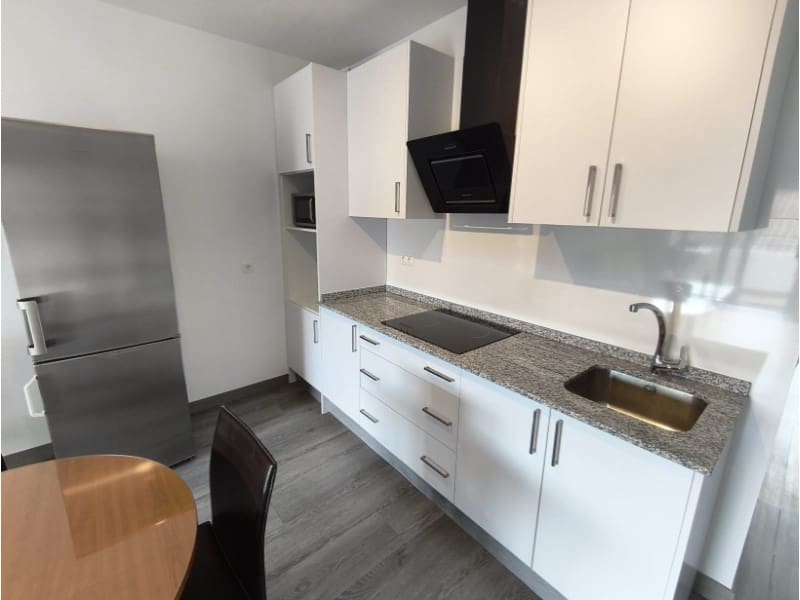 1 sovrum Lägenhet att hyra i Competa - 600 € (Ref: 9808307)