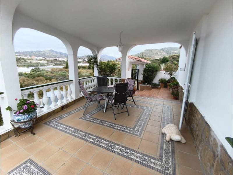 3 slaapkamer Finca/Landhuis te huur in Torrox Park met zwembad - € 1.800 (Ref: 9815807)