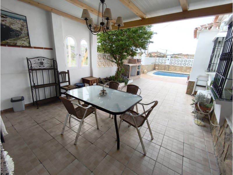 3 slaapkamer Finca/Landhuis te huur in Torrox Park met zwembad - € 1.800 (Ref: 9815807)