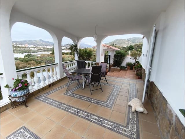 3 slaapkamer Finca/Landhuis te huur in Torrox Park, Torrox met zwembad - € 1.800 (Ref: 9815807)