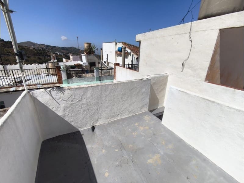 3 bedroom Townhouse for sale in Competa - € 145,000 (Ref: 9910972)