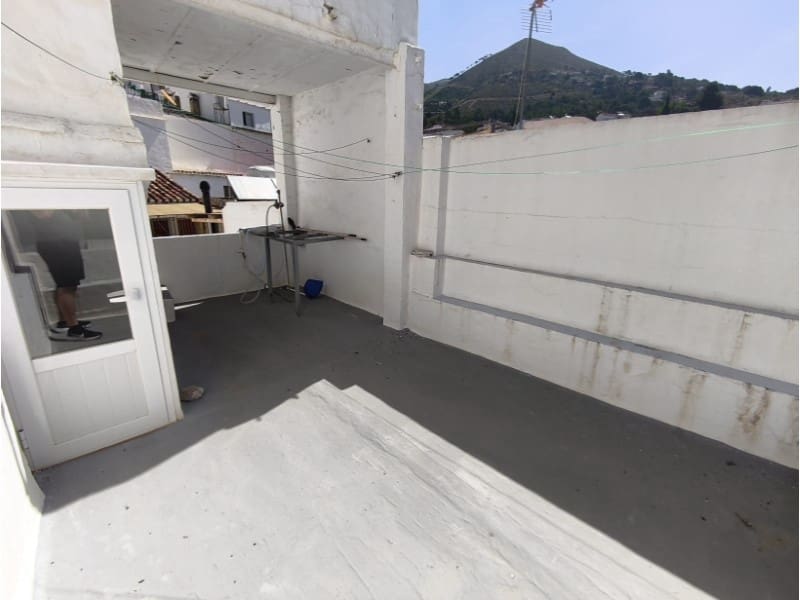 3 bedroom Townhouse for sale in Competa - € 145,000 (Ref: 9910972)