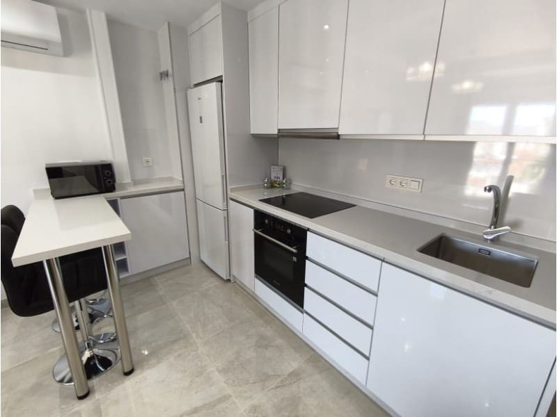 Apartamento de 1 habitación en Cómpeta en alquiler - 1.000 € (Ref: 9910973)