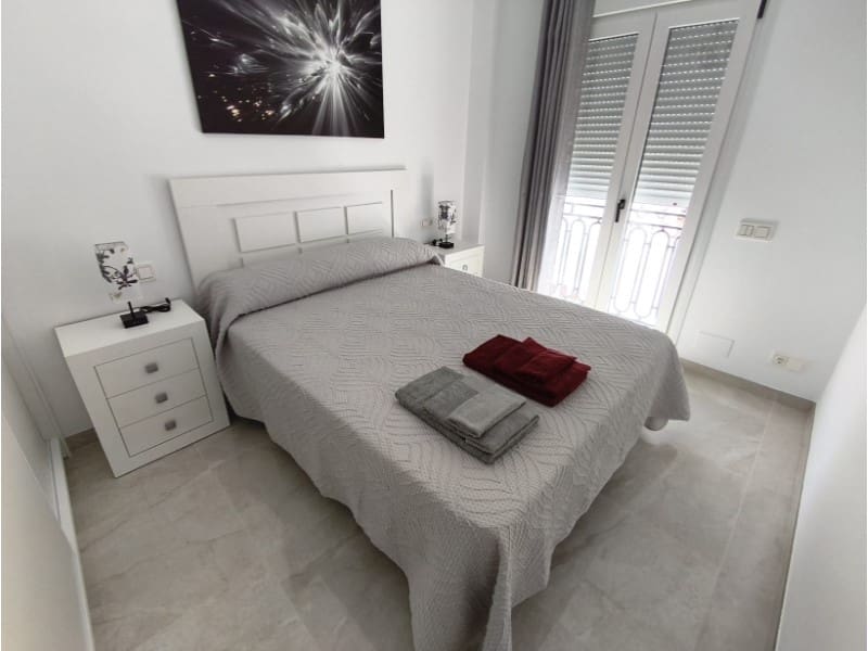 Apartamento de 1 habitación en Cómpeta en alquiler - 1.000 € (Ref: 9910973)