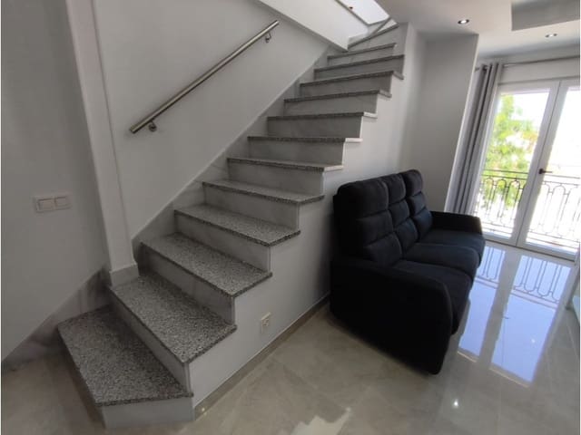 Apartamento de 1 habitación en Cómpeta en alquiler - 1.000 € (Ref: 9910973)