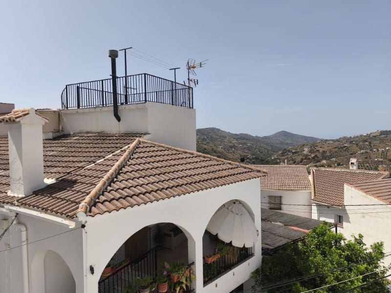 3 chambre Maison de Ville à vendre à Canillas de Albaida - 115 000 € (Ref: 9936336)