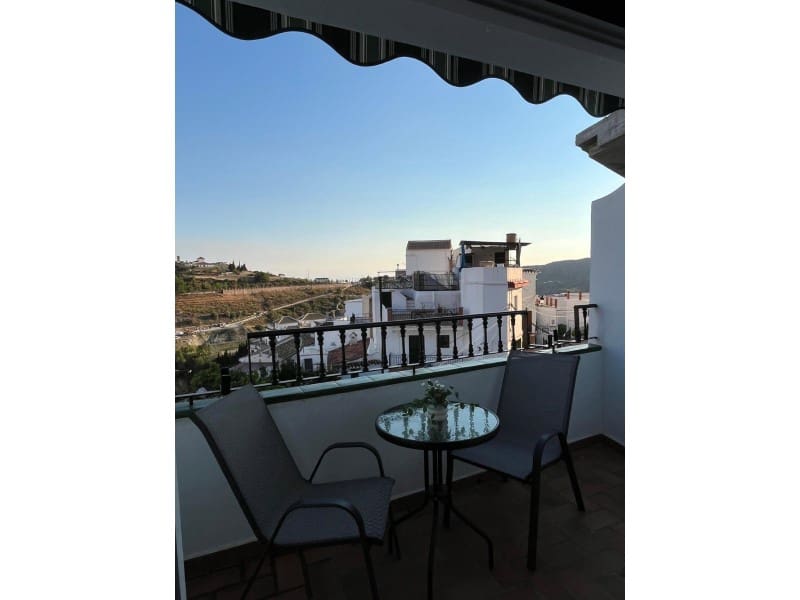 Appartement de 1 chambre à louer à Competa - 750 € (Ref: 9949715)