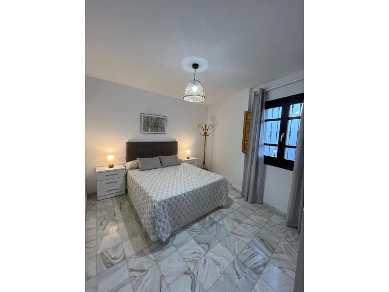 Appartement de 1 chambre à louer à Competa - 750 € (Ref: 9949715)