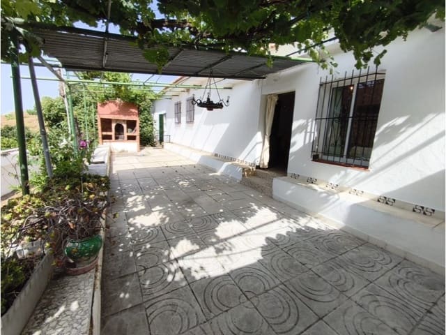 3 slaapkamer Finca/Landhuis te koop in Sedella met garage - € 355.000 (Ref: 9949716)