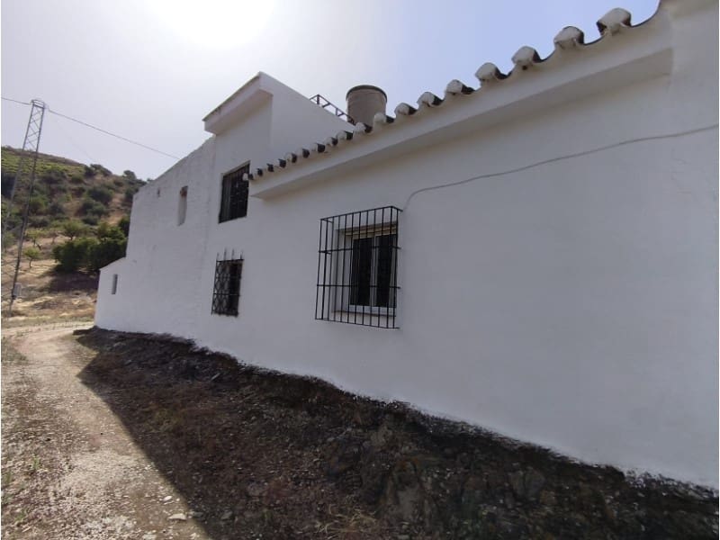 3 sovrum Finca/Hus på landet till salu i Sedella med garage - 355 000 € (Ref: 9949716)