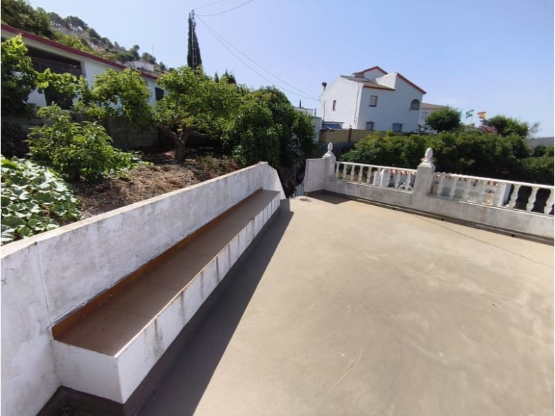 3 soverom Finca/Herregård til salgs i Canillas de Albaida med svømmebasseng garasje - € 320 000 (Ref: 9975269)