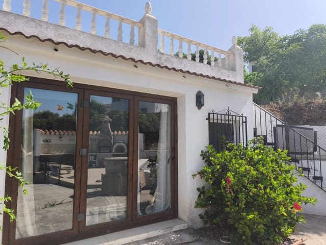 3 soverom Finca/Herregård til salgs i Canillas de Albaida med svømmebasseng garasje - € 320 000 (Ref: 9975269)