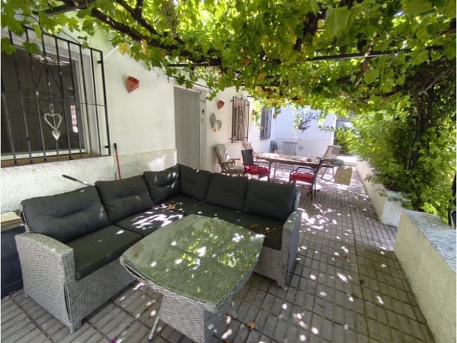 3 soverom Finca/Herregård til salgs i Canillas de Albaida med svømmebasseng garasje - € 320 000 (Ref: 9975269)